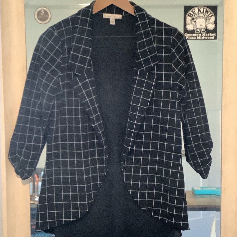 Blazer - Picture 8 of 8